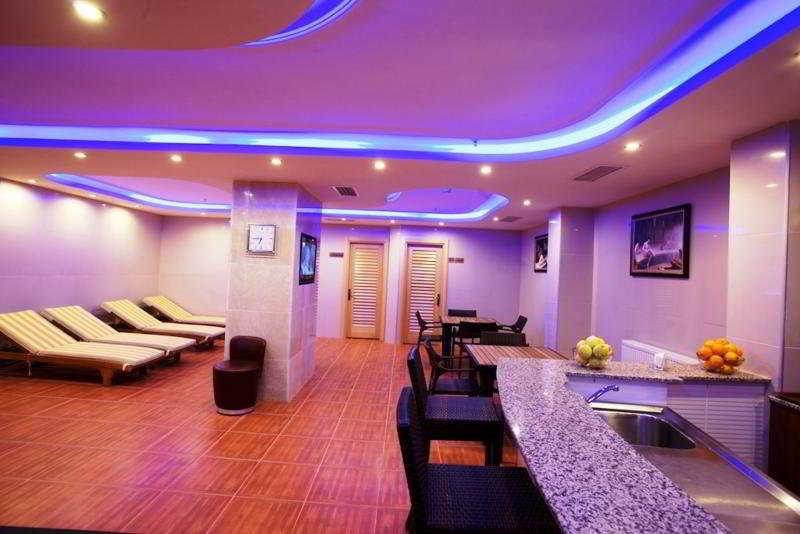 The City Hotel Истанбул Екстериор снимка