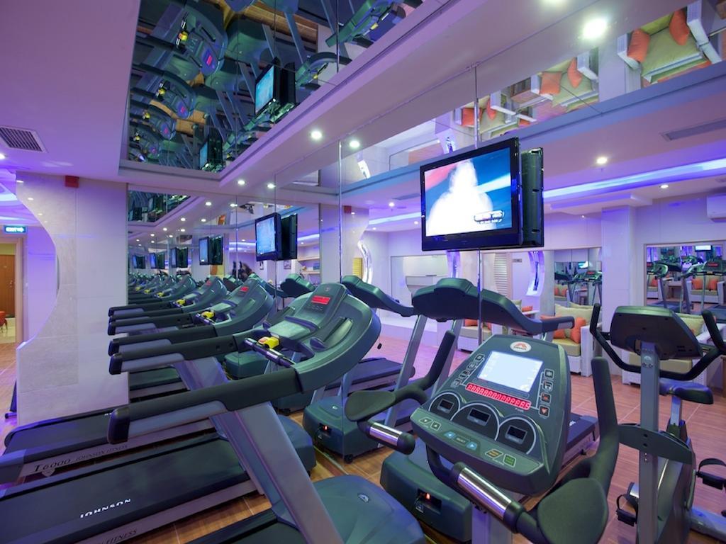 The City Hotel Истанбул Екстериор снимка