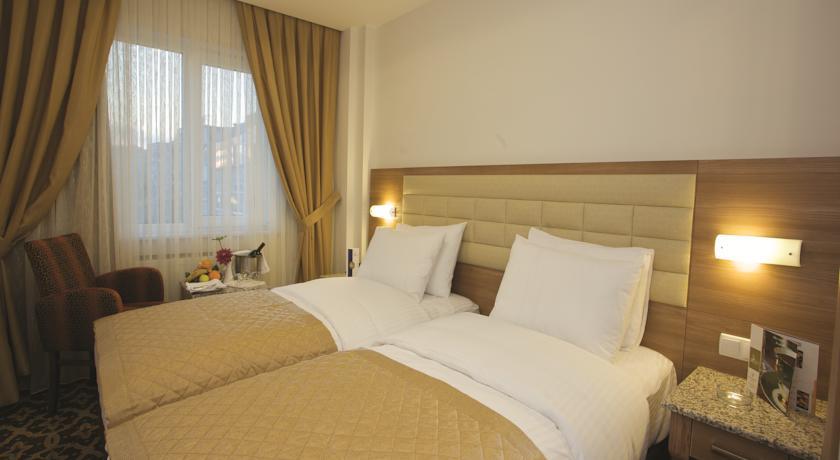The City Hotel Истанбул Стая снимка