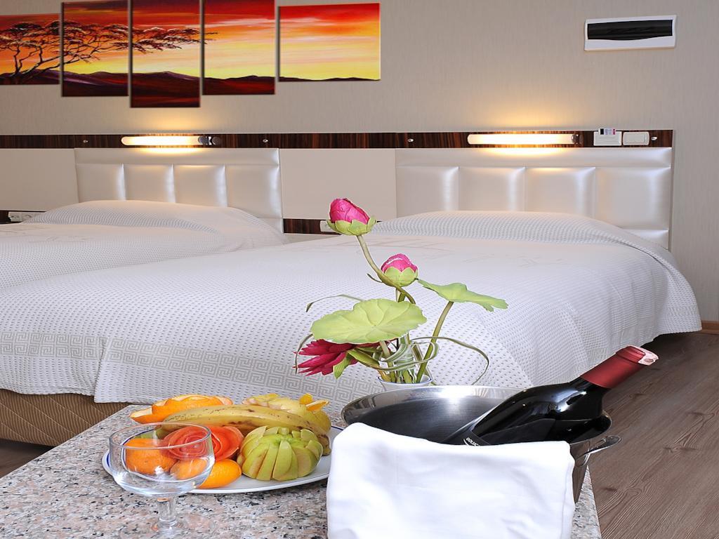 The City Hotel Истанбул Екстериор снимка